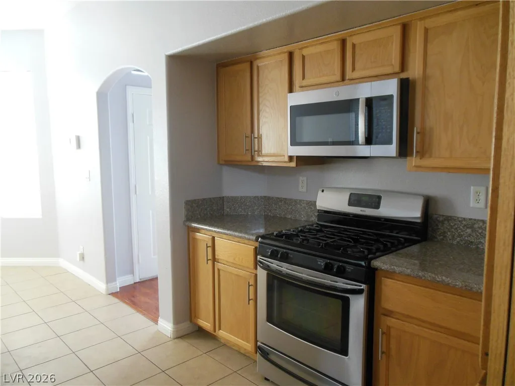 878 SCARLET HAZE Avenue — photo 5