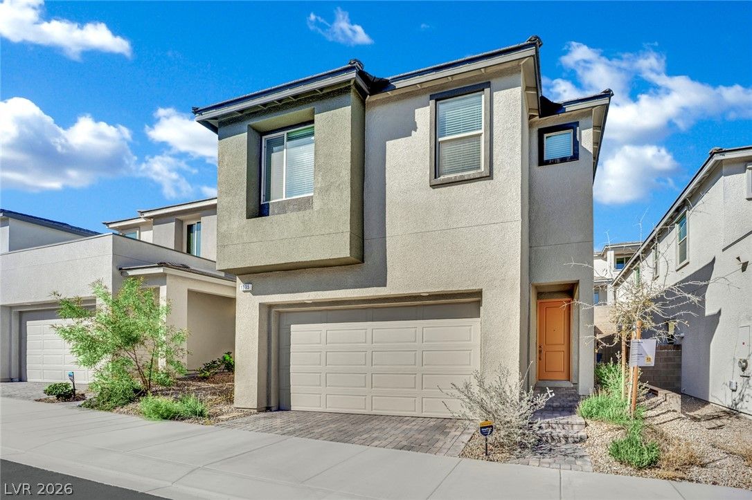 1535 Pacific Baza Street — photo 3