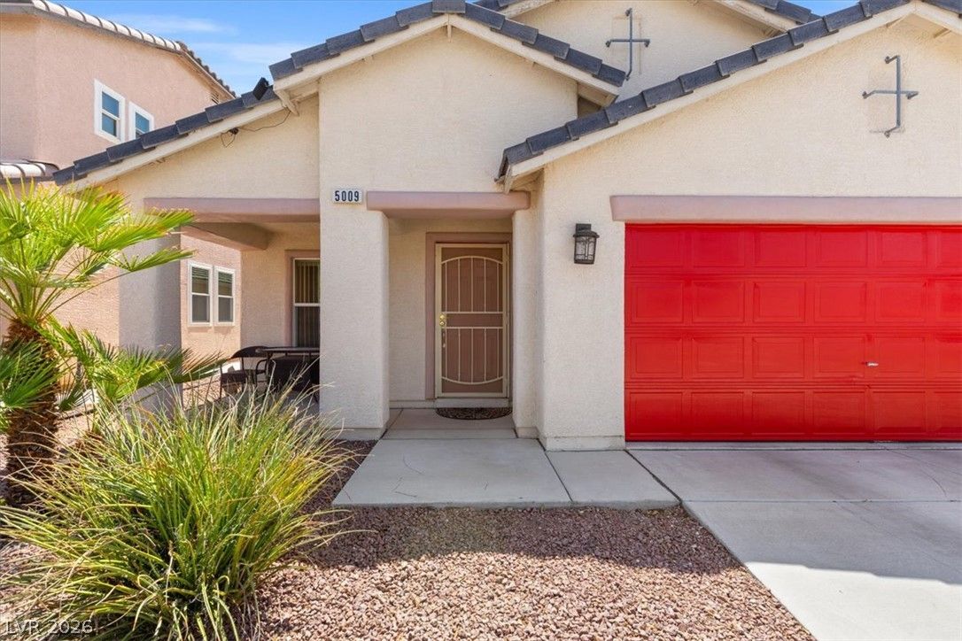 5009 Lone Wolf Avenue — photo 2 of 25