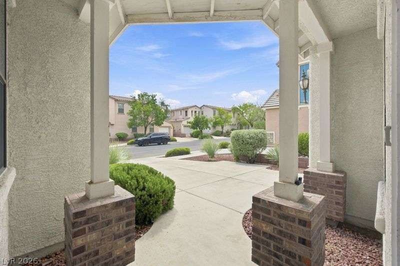 10464 Calico Pines Avenue — photo 3