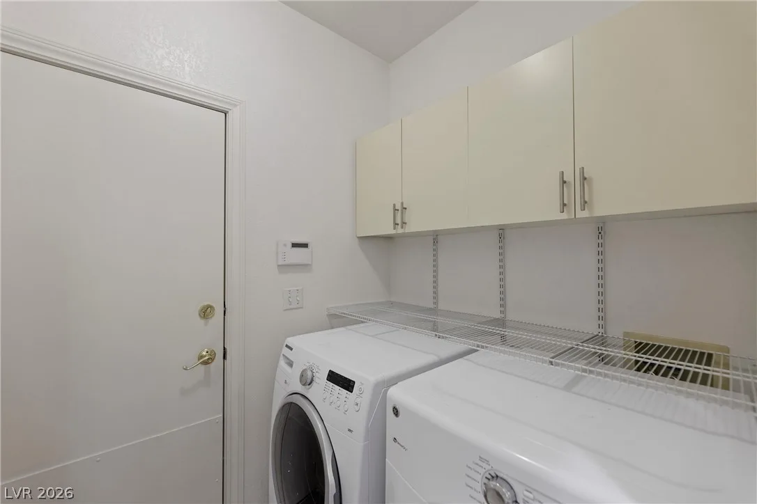 8133 HORIZON LAKE Drive — photo 5