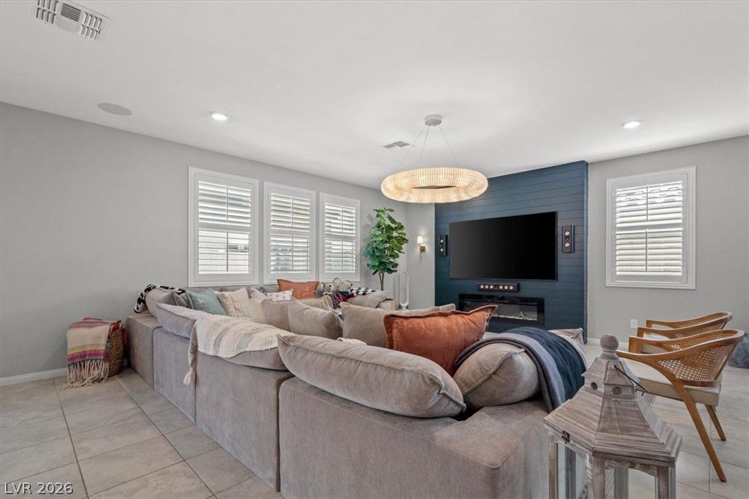 7014 Solano Canyon Avenue — photo 4