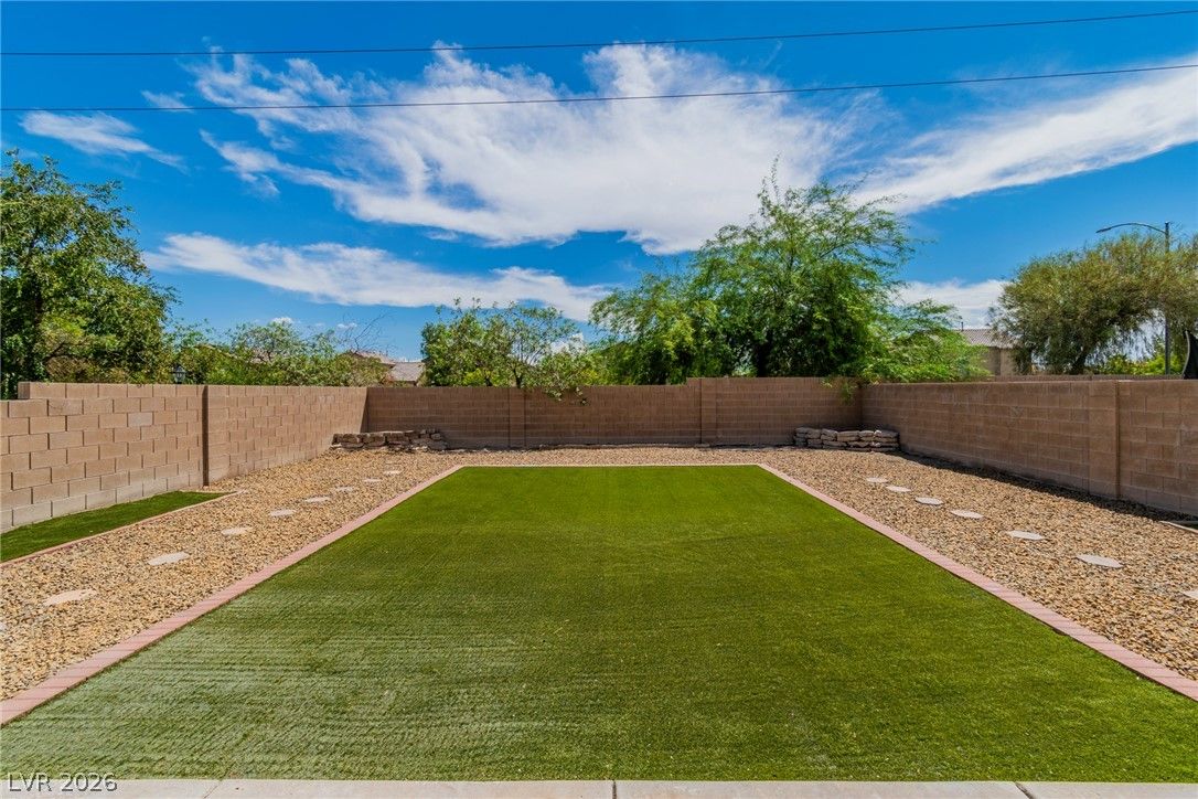 Photo 34