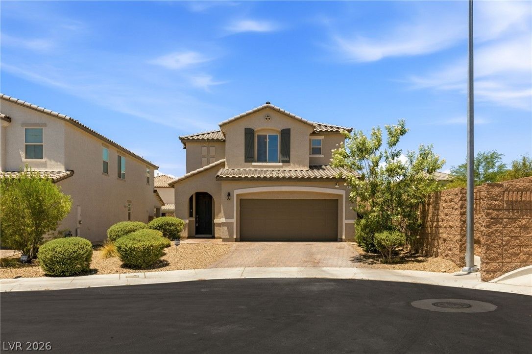 6251 Marine Blue Street — photo 4