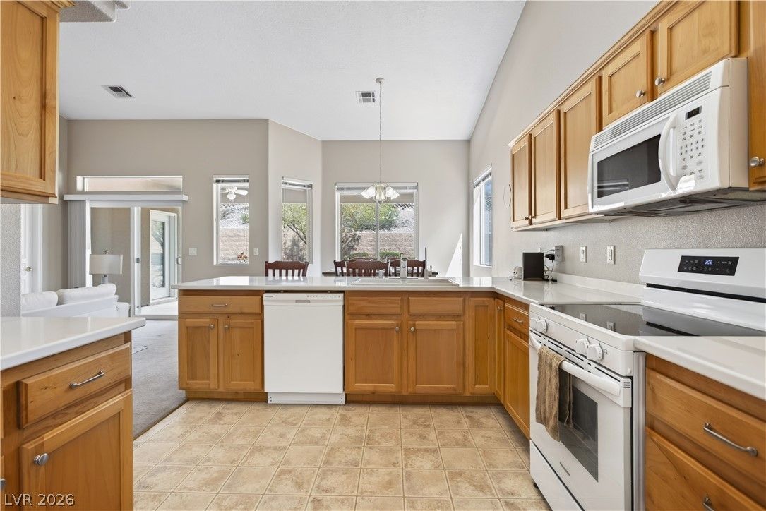 1136 Mohave Drive — photo 3