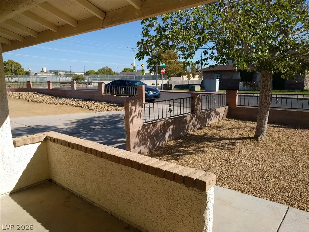 848 JERI Lane — photo 3