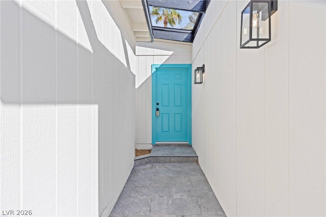 3368 Nahatan Way — photo 5