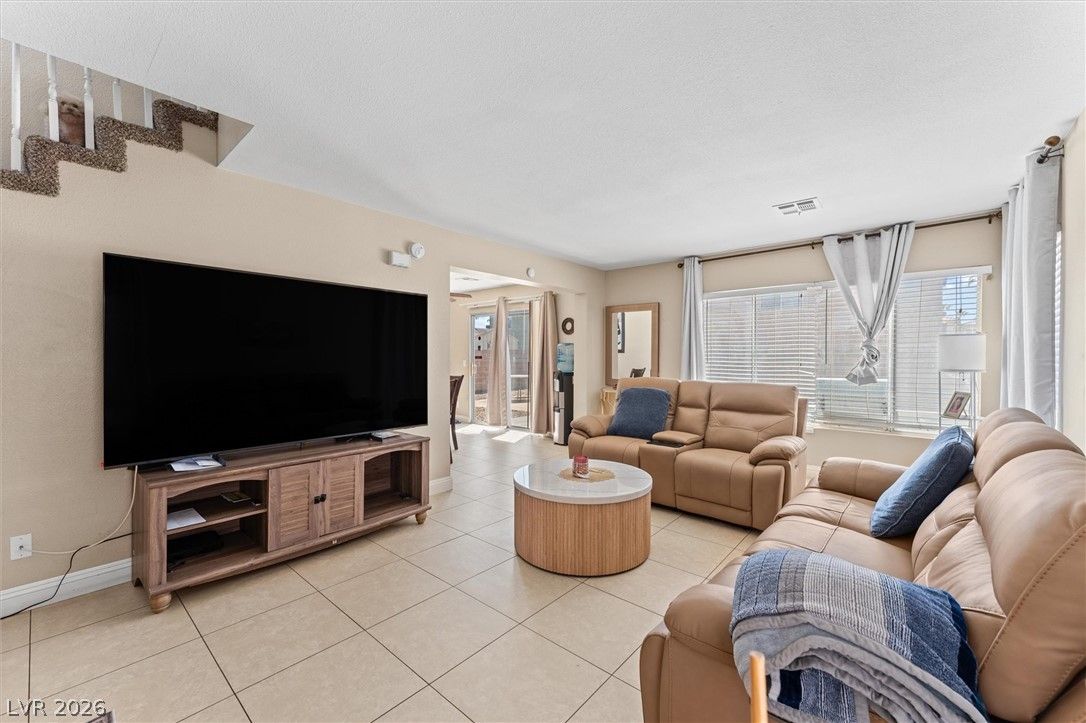 1455 Lodgepole Drive — photo 3 of 30