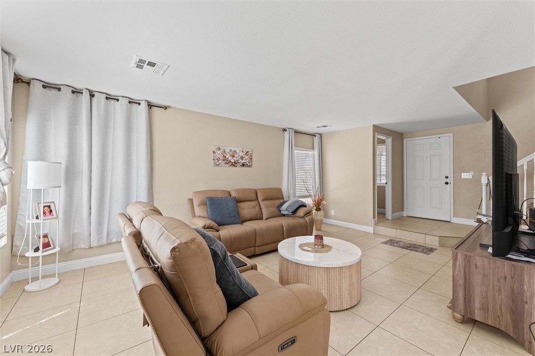 1455 Lodgepole Drive — photo 5 of 30