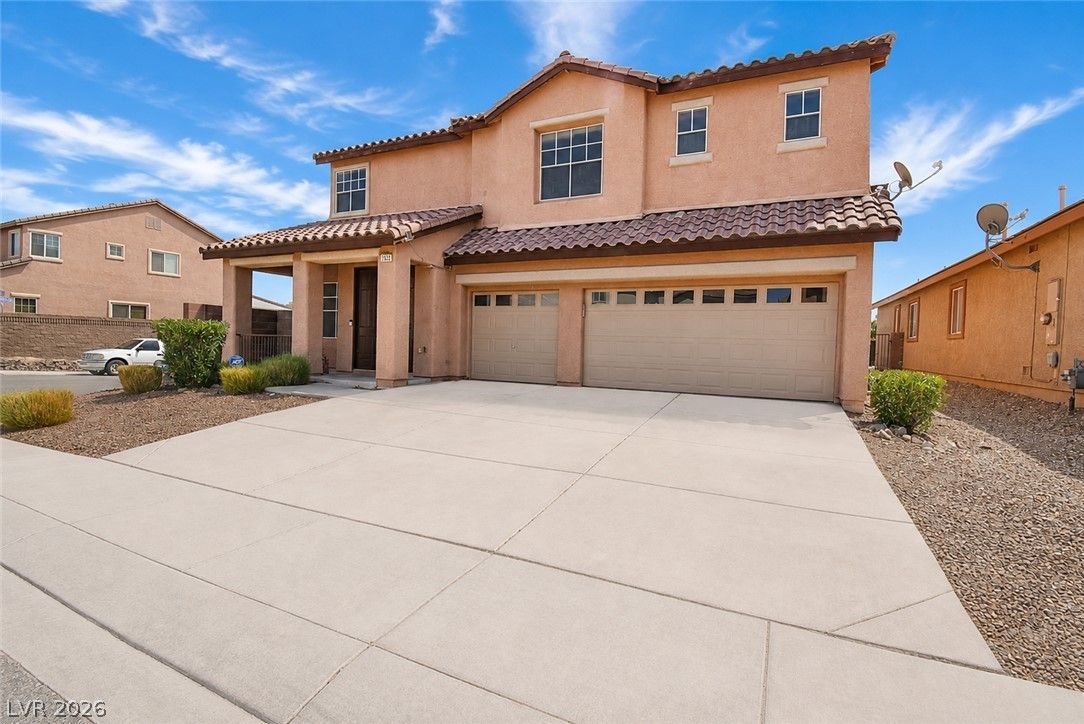 3922 Royal Stone Court — photo 2