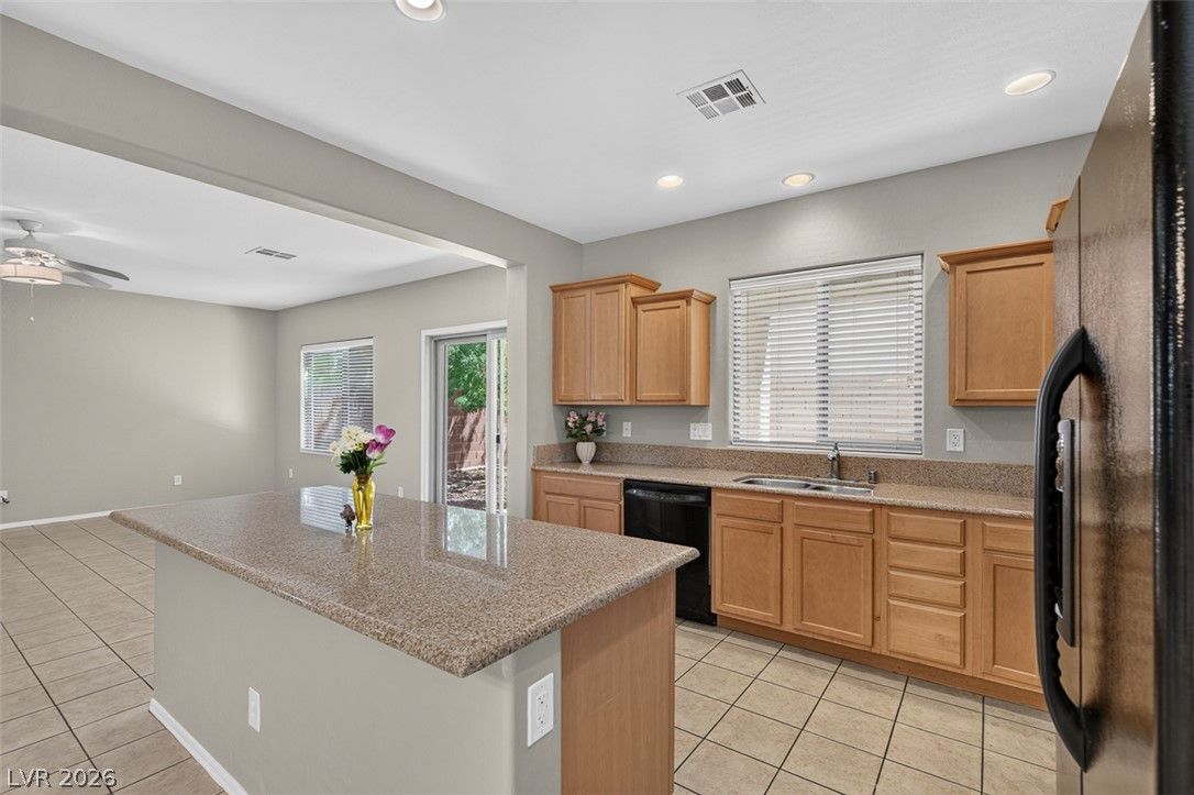 10721 Arusha Avenue — photo 2