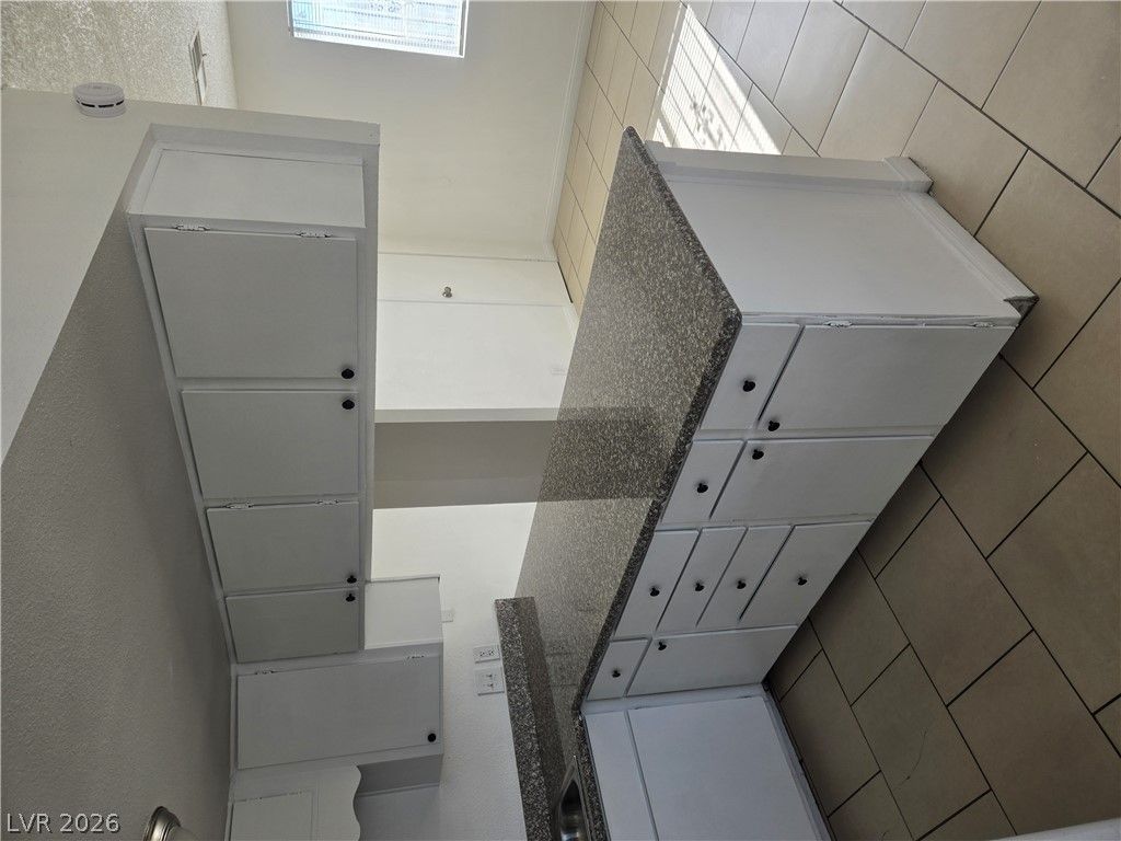 307 Eastminister Court D — photo 2 of 16