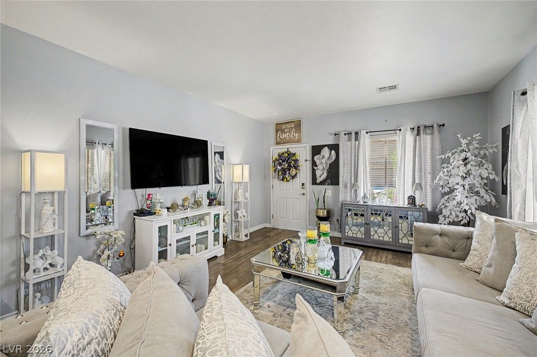 2924 Dowitcher Avenue — photo 5
