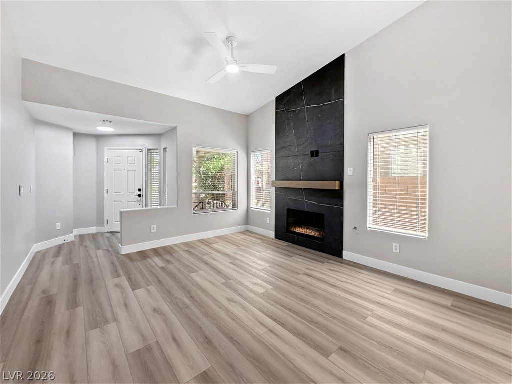 1506 Emerald Peak Avenue — photo 5