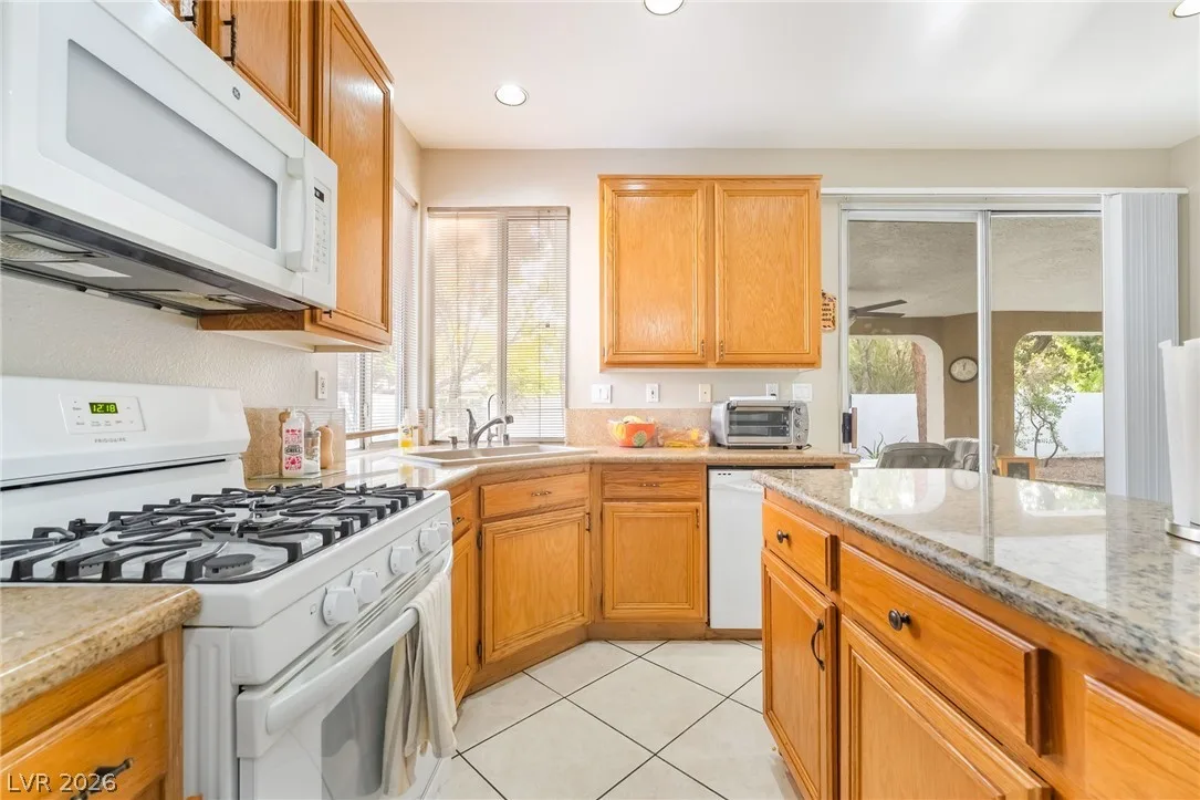 617 Mainland Drive — photo 5 of 18