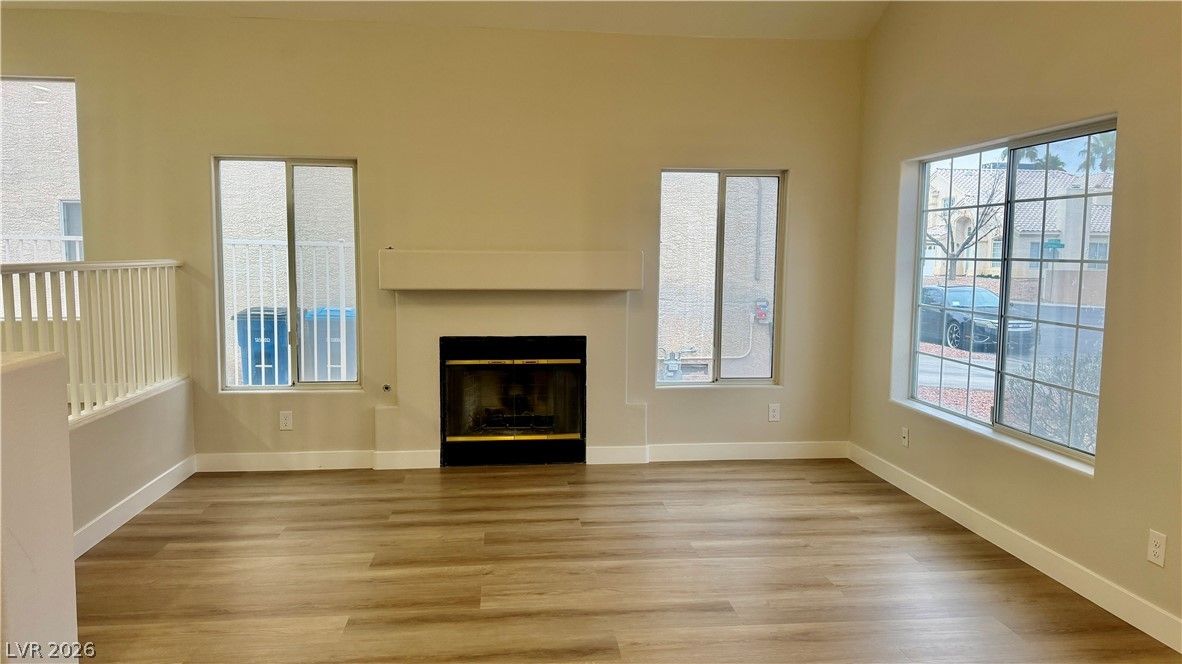 4595 Barnes Court — photo 3
