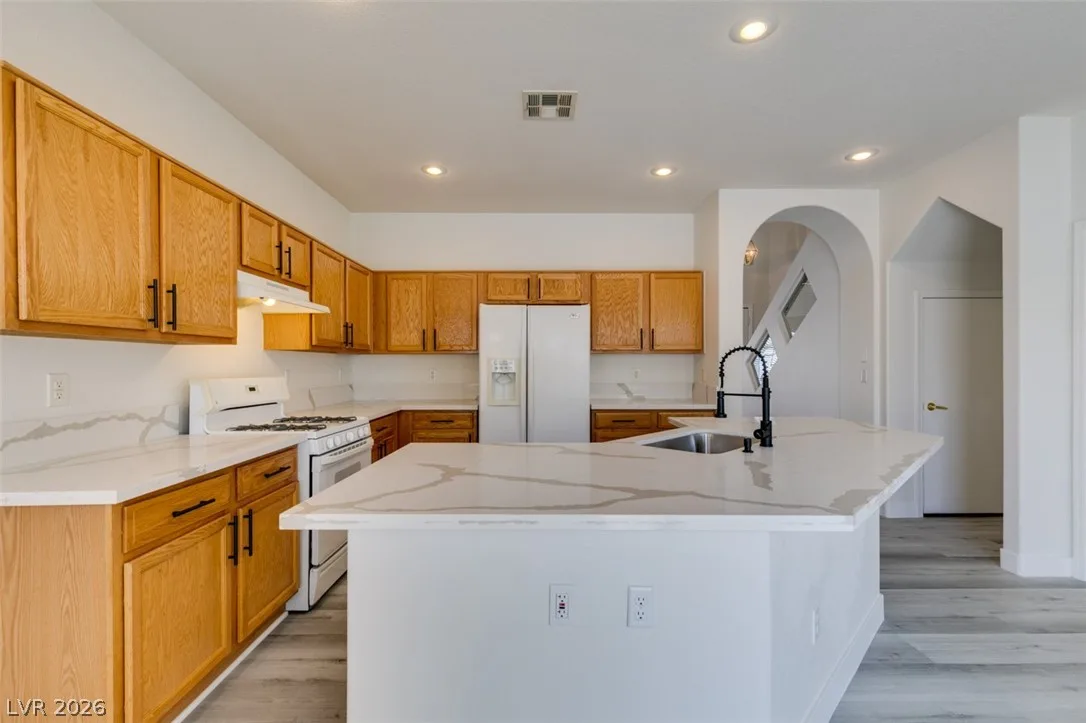 1581 PEACEFUL PINE Street 0 — photo 2