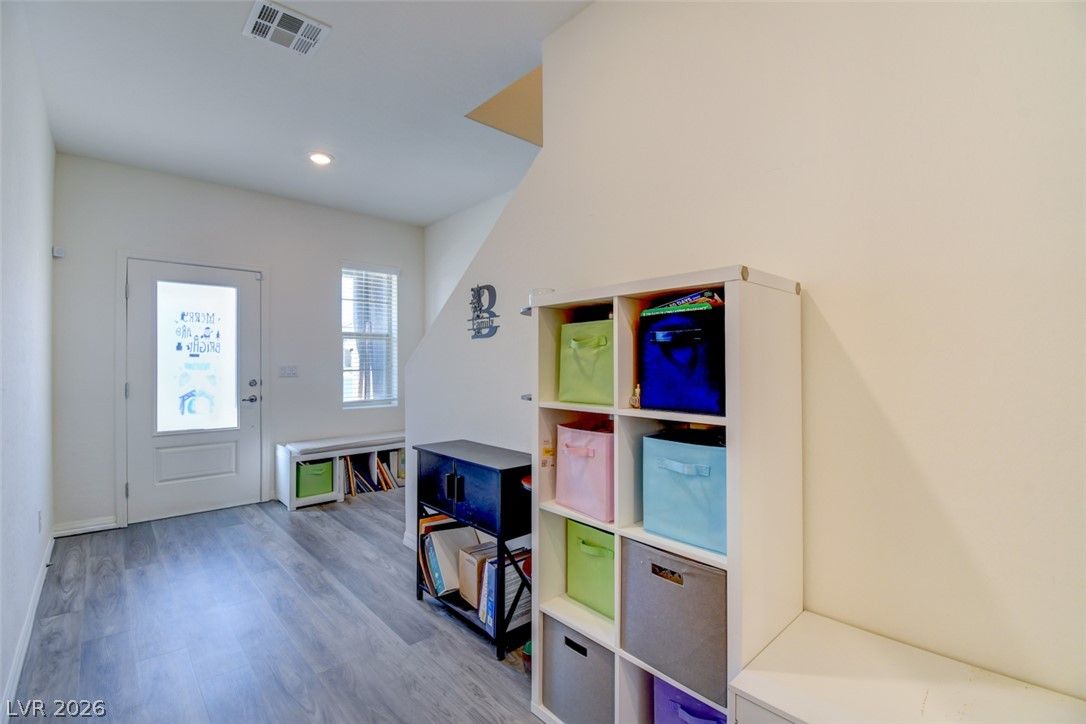 1720 Luna Cliff Avenue — photo 4