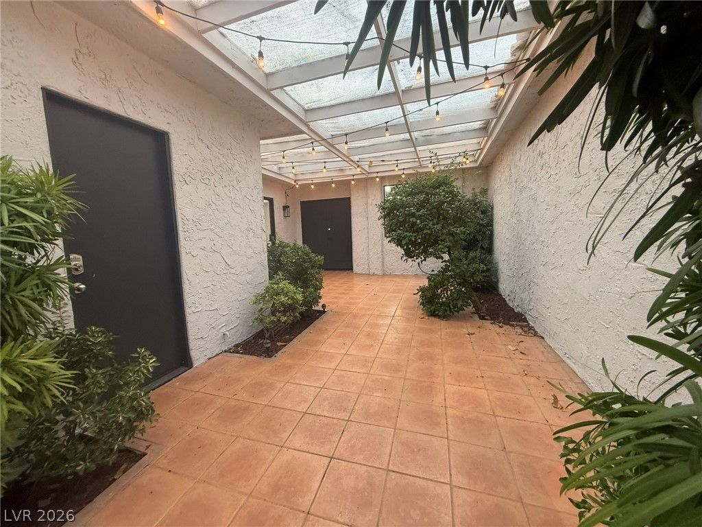 3058 Conquista Court — photo 5