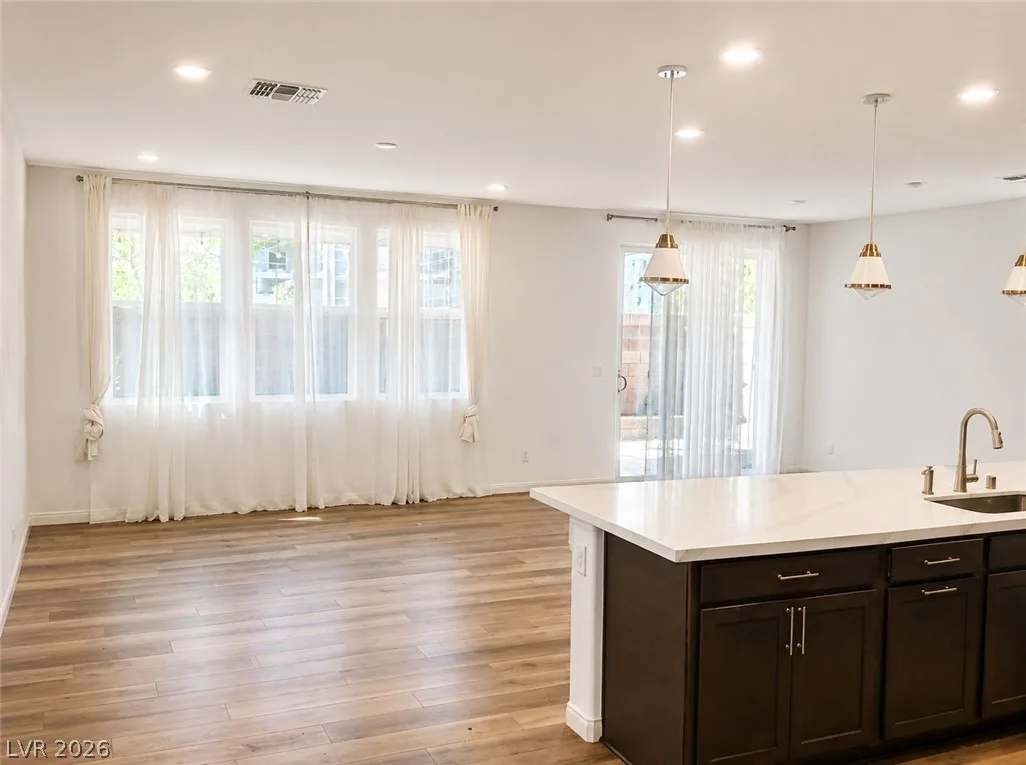 7049 Cottage Vista Avenue — photo 3