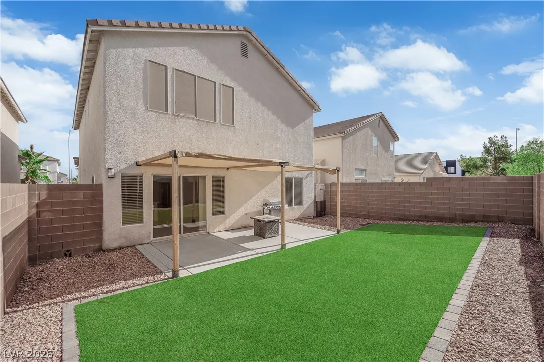 8821 Winter Sky Avenue — photo 3