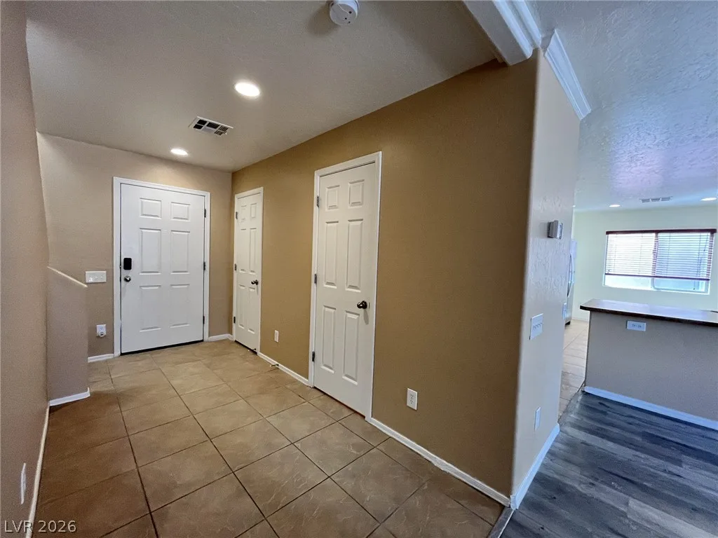 9174 Mackanos Avenue — photo 3