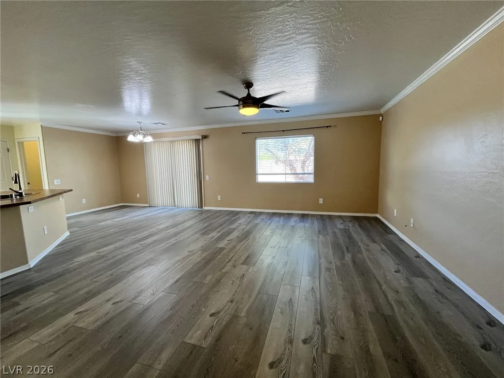 9174 Mackanos Avenue — photo 4