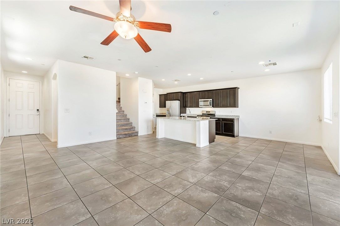 1270 Smokey Valley Lane — photo 4