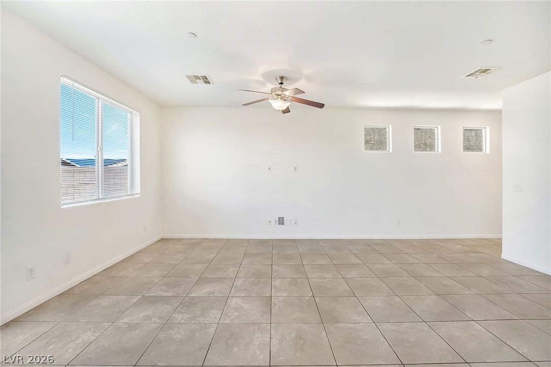 1270 Smokey Valley Lane — photo 5