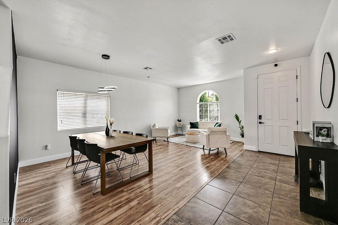 10140 Iron Wood Peak Avenue — photo 3