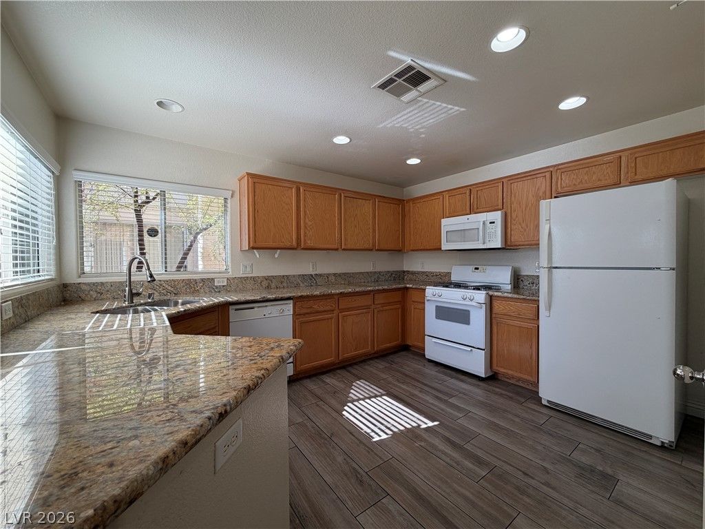 10381 Coyote Cub Avenue — photo 5