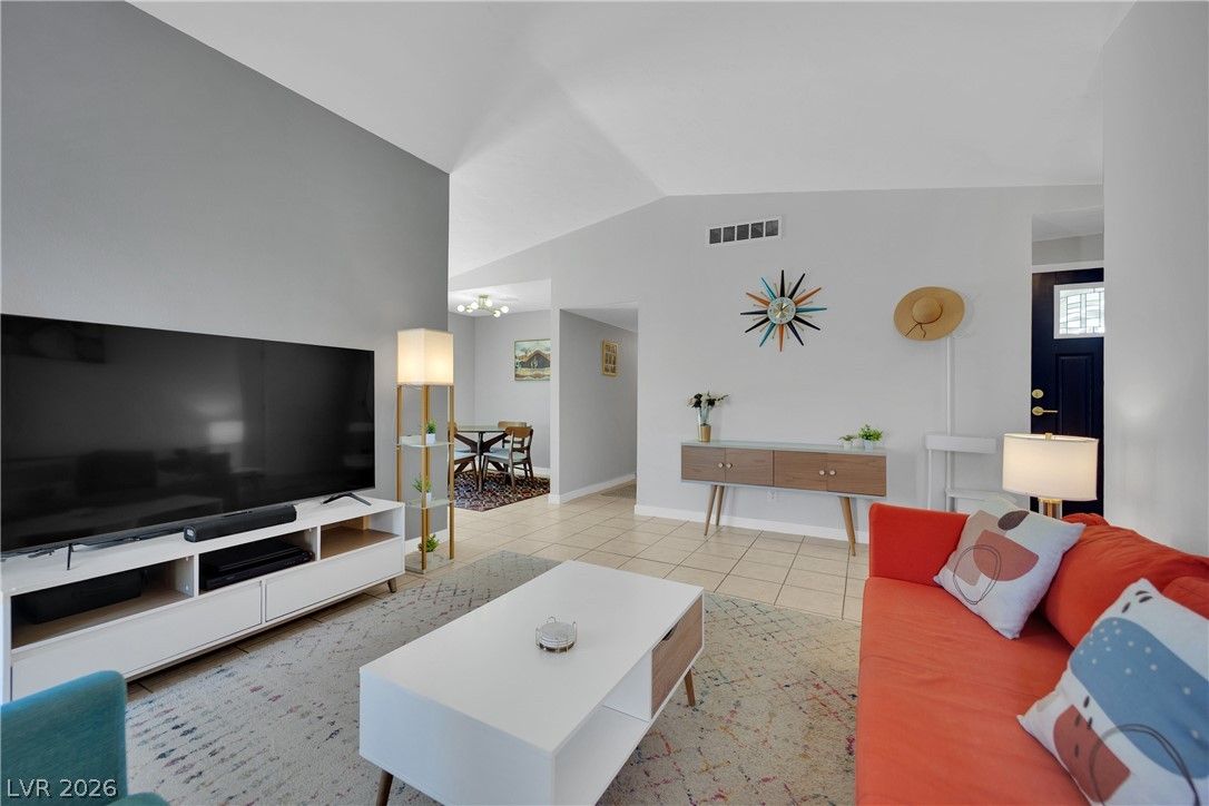 6862 Tiffollo Lane — photo 5