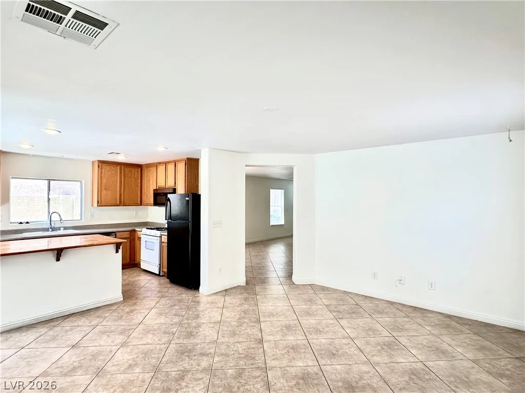 11588 Vesuvio Court — photo 4