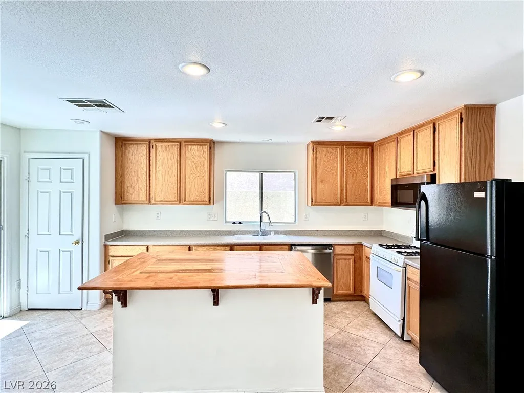11588 Vesuvio Court — photo 5