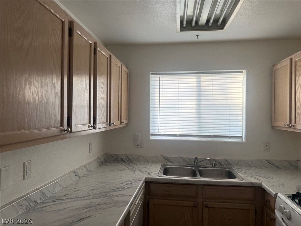 4520 West Lake Mead Boulevard 102 — photo 3 of 29