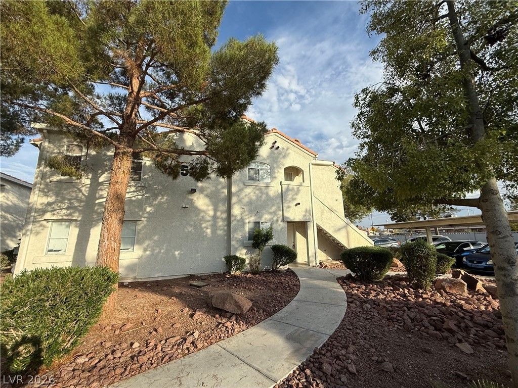 4520 West Lake Mead Boulevard 102 — photo 5 of 29