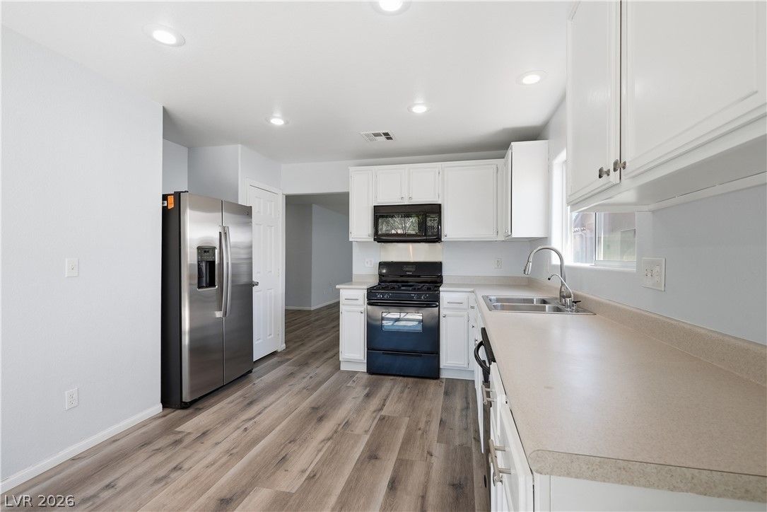 6227 Prairie Brush Court — photo 5 of 23