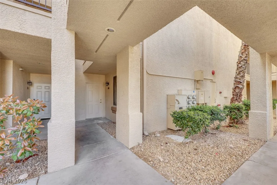7103 South DURANGO Drive 108 — photo 2