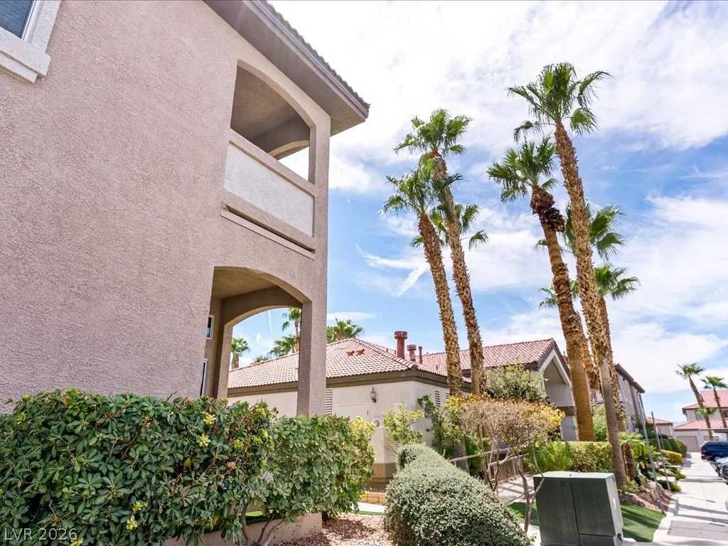 2305 HORIZON RIDGE 3923 — photo 4