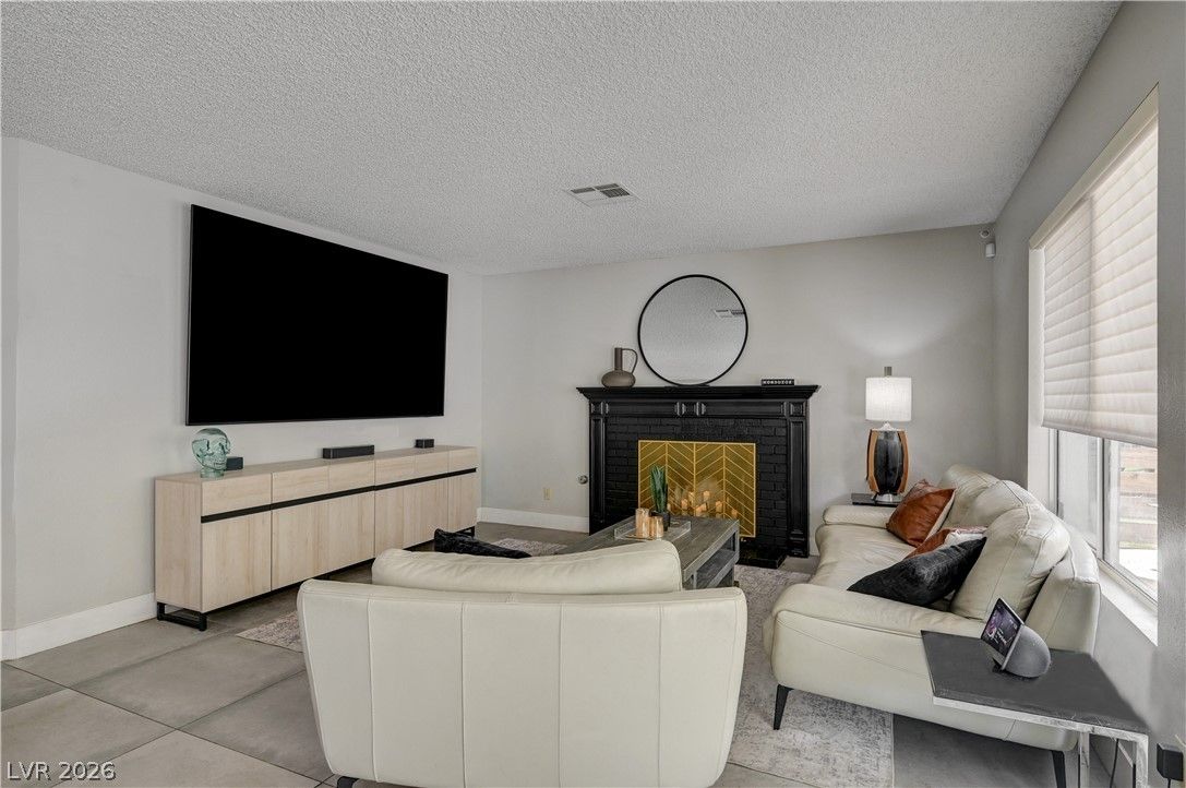 9440 Abalone Way — photo 5