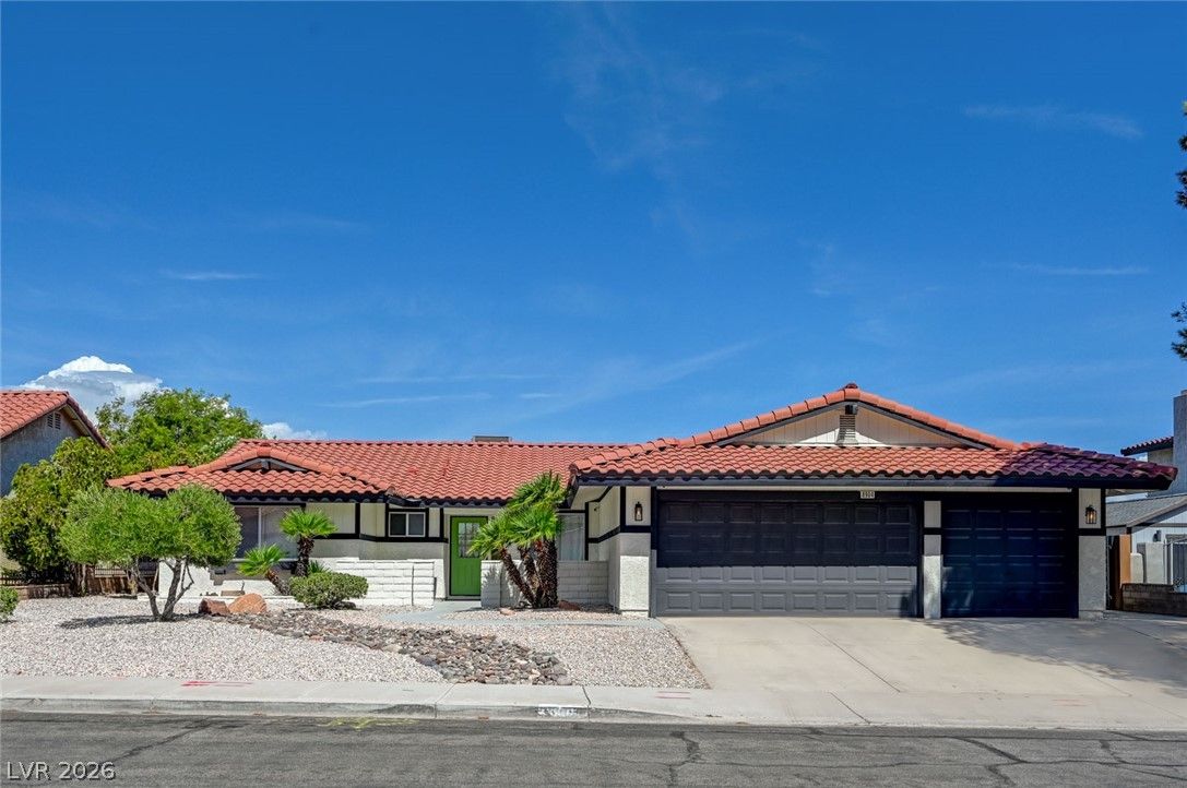 8904 Pesaro Drive — photo 2 of 59