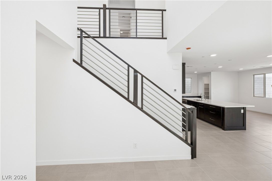 10432 Radley Avenue — photo 3 of 22