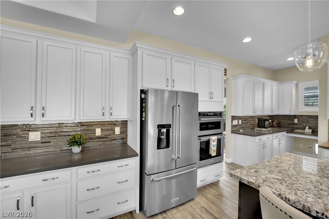 12230 Tempestad Avenue — photo 5