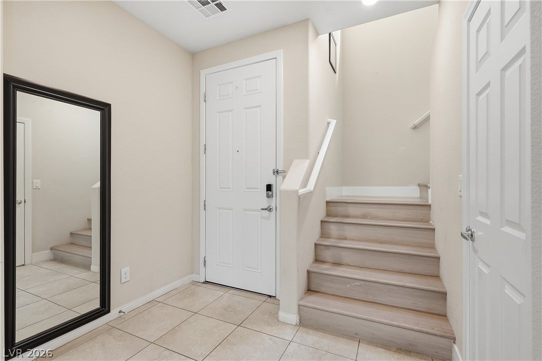 4332 Proposal Rock Avenue — photo 2