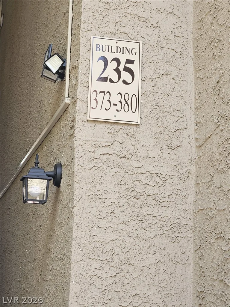 5060 Indian River Drive 377 — photo 2 of 8