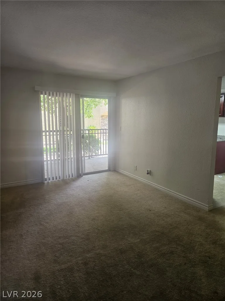 5060 Indian River Drive 377 — photo 5 of 8