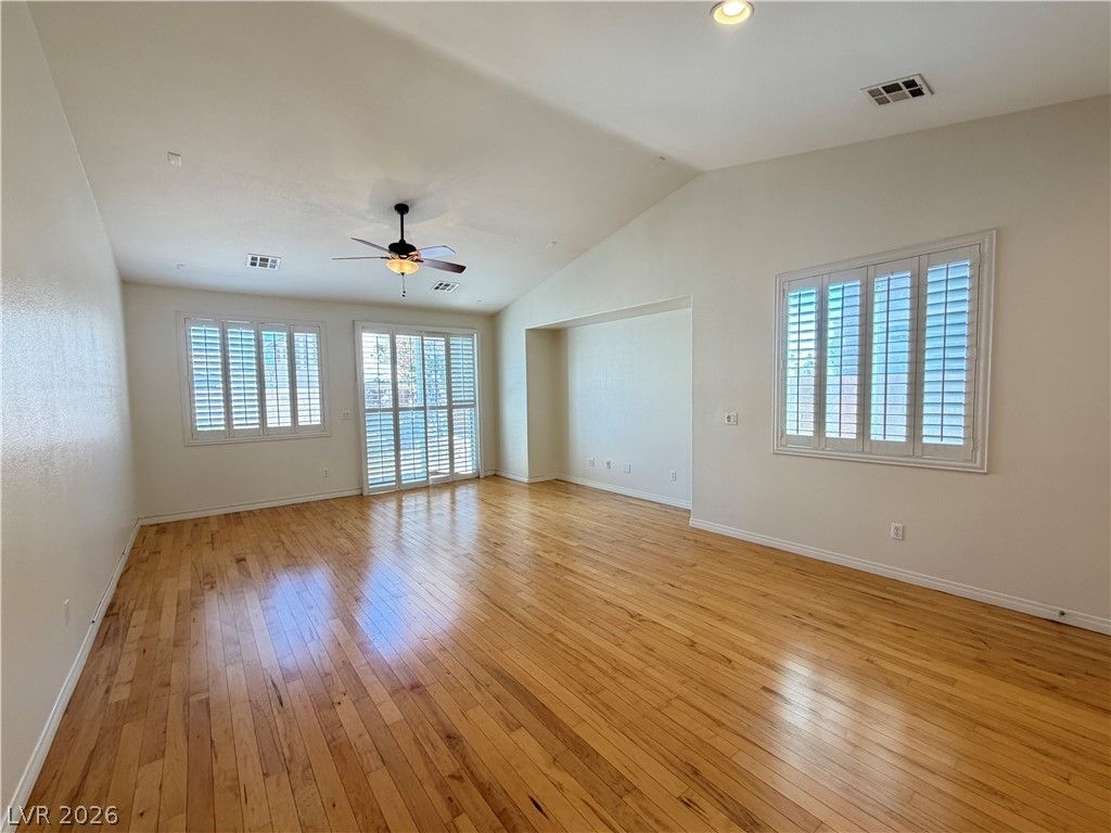 1057 Ambrosia Drive — photo 2 of 10
