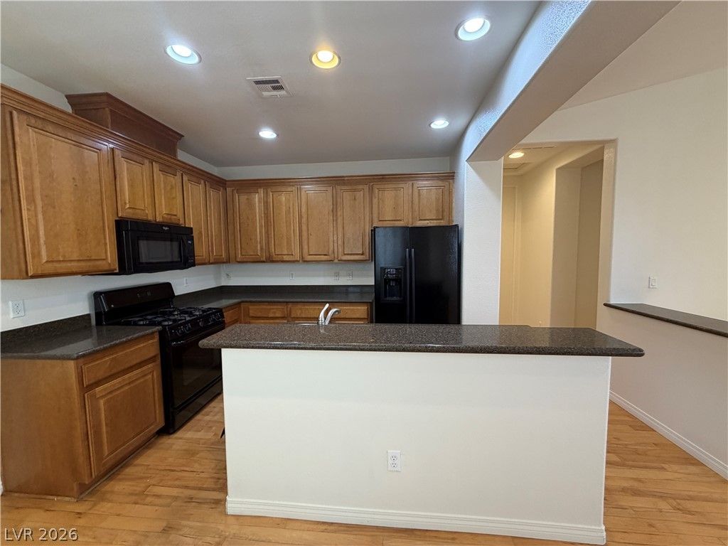 1057 Ambrosia Drive — photo 4 of 10