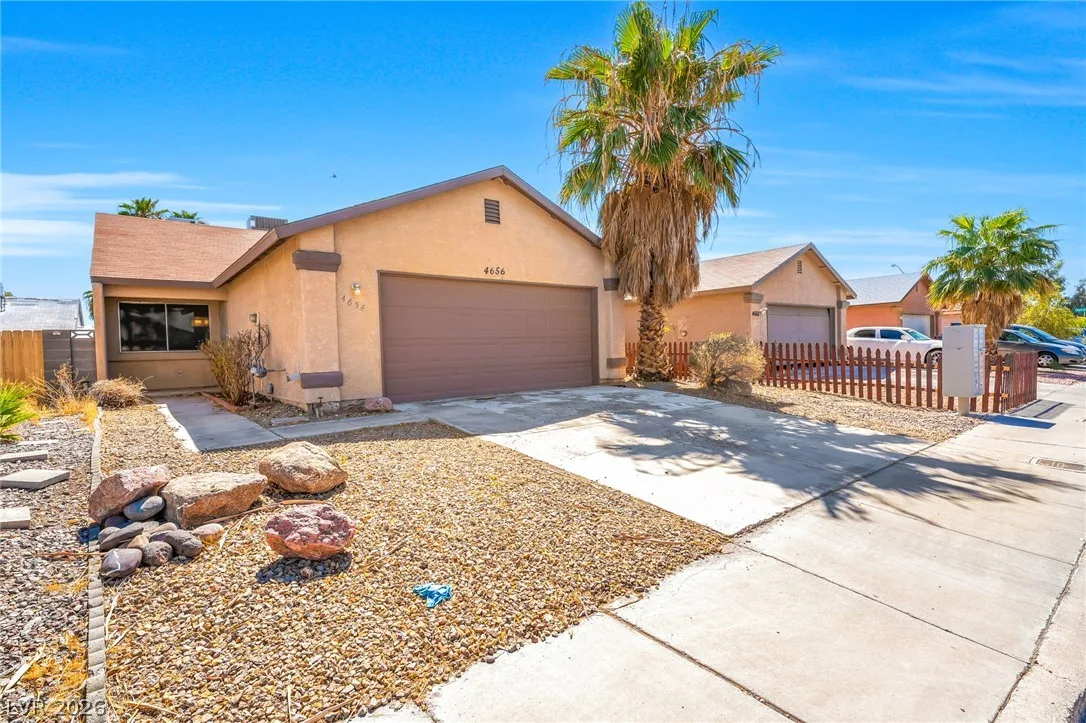4656 BUMBLEBEE Circle — photo 2