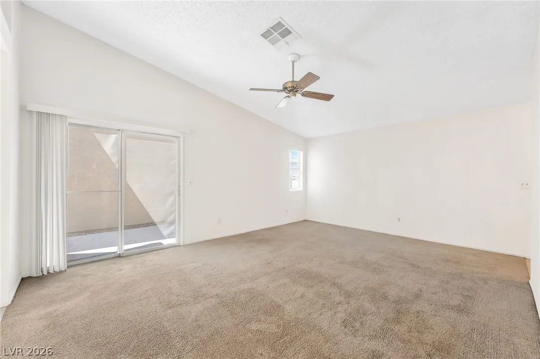 4656 BUMBLEBEE Circle — photo 4